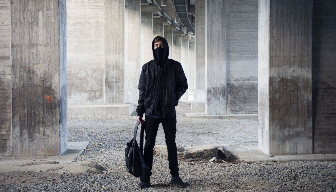 Alan Walker dziękuje fanom nowym utworem i... pozdrawia gamerów!