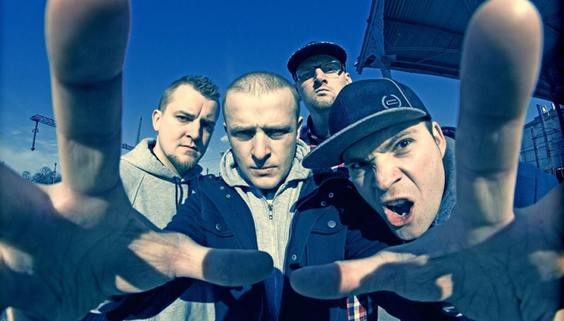 HeadUp supportem Gojira