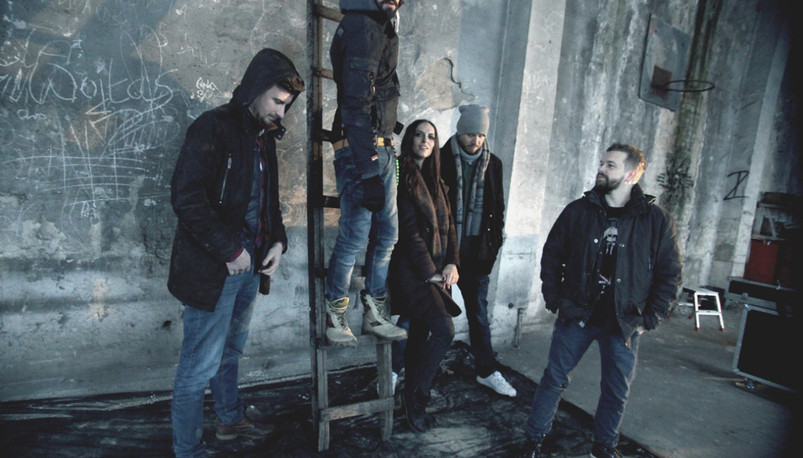 Milczenie Owiec klimatycznie w coverze Republiki 