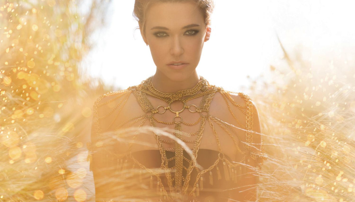 Ciepły i wzruszający teledysk Rachel Platten do ballady "Better Place"