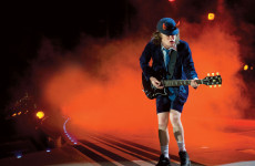 Światowa trasa koncertowa AC/DC 'ROCK OR BUST' będzie kontynuowana z Axlem Rose (Guns'n'Roses) na wokalu