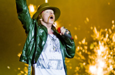 Poważna kontuzja Axl'a Rose nie przeszkodziła w rozpoczęciu trasy Guns N' Roses