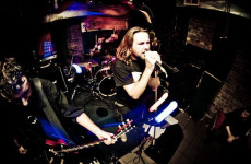 Aneke: nowy wokalista i nowa płyta