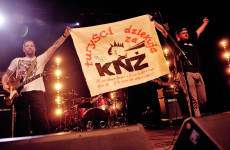 Kazik na Żywo prezentuje nowy album