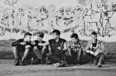 Trzy zespoły przed Gunsami