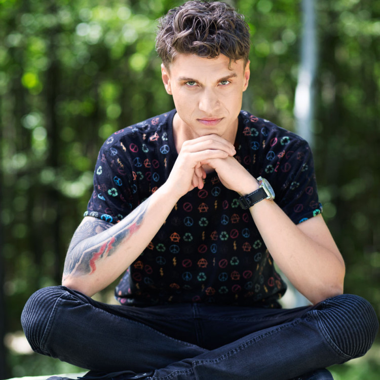 Zajrzyj za kulisy koncertu TaLLiba - zobacz nowy klip artysty