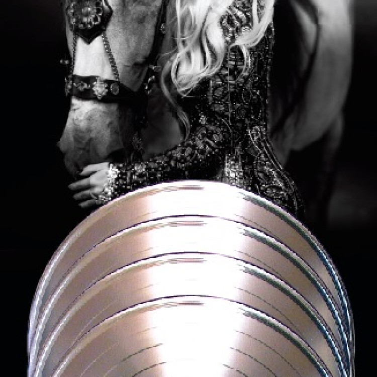 CLEO - poczwórna platyna za sprzedaż singla "Zabiorę nas"