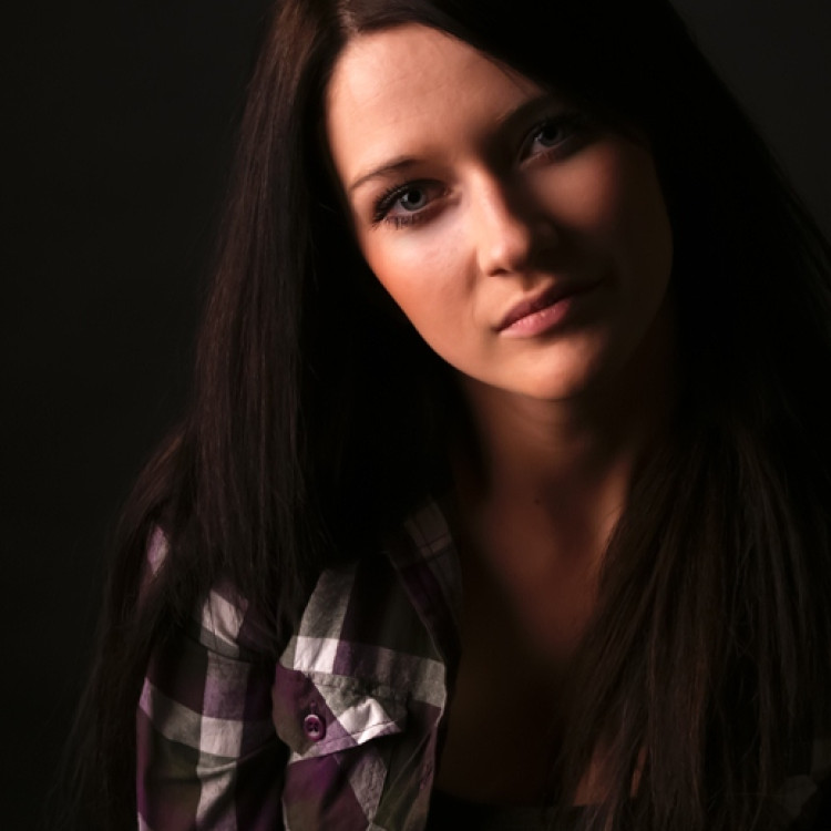 Jula króluje w radiach! Zwyciężyła nawet z Gotye!