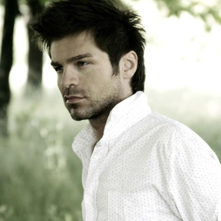 Łukasz Zagrobelny - ujawniamy okładkę