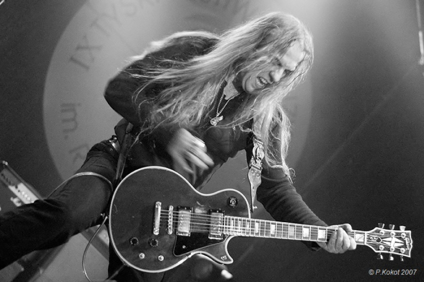 Nowa płyta Złych Psów z gościnnym udziałem basisty Scorpions