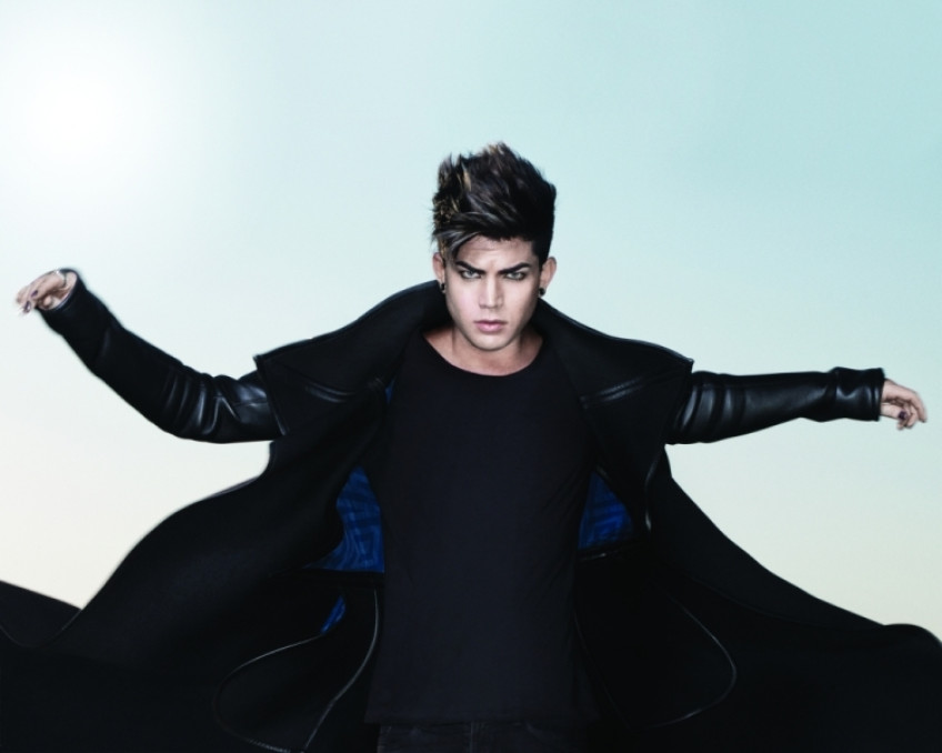Adam Lambert -  nowy singiel Never Close Our Eyes