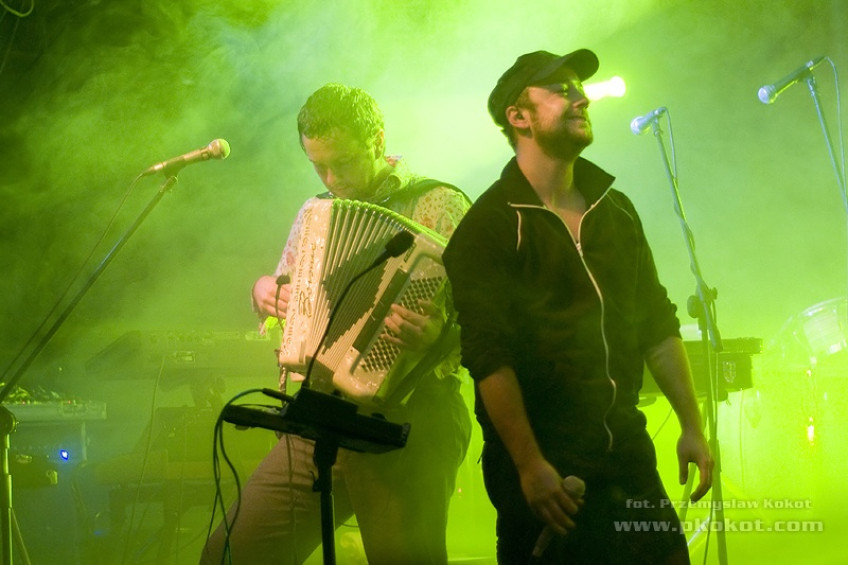 Czesław Śpiewa i zaprasza na solowe koncerty