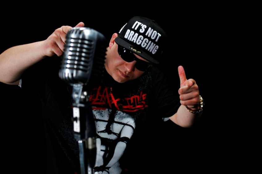 Kobra i Bezczel, „0`7 na dwóch” – znamy datę premiery i okładkę płyty