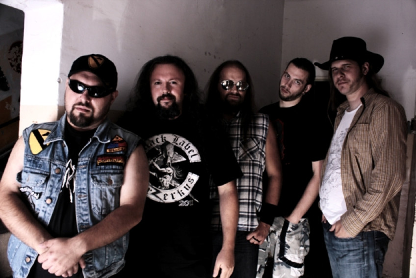 Chain Reaction i Leash Eye w Hard Rock Cafe