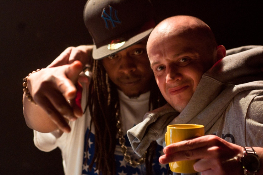 Peja nie próżnuje – kolejny artysta i oficjalna strona wytwórni