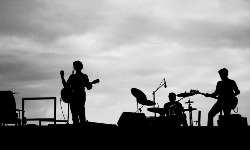 Wywiad z Kondradem Siedleckim, wokalistą zespołu Radio Bagdad: "W Jarocinie zamierzamy zagrać najostrzej w naszej historii"