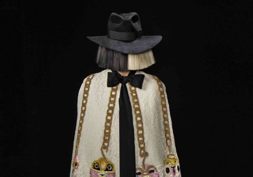 Tancerka Meddie Ziegler ponownie tańczy w teledysku Sii! Zobacz teledysk do "Cheap Thrills"